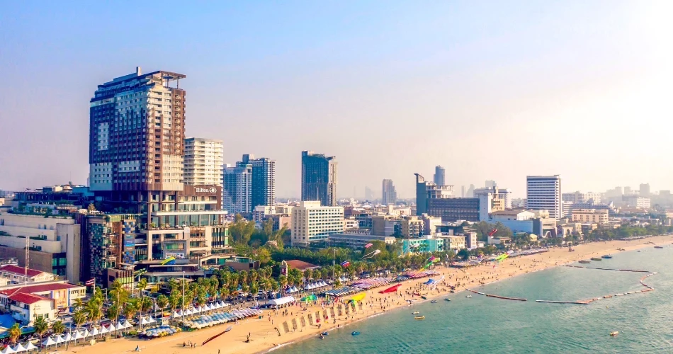 Beach Escapes: Relaxing in Pattaya Central, Thailand