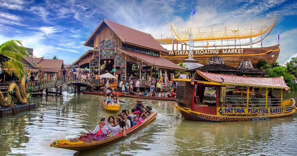 Shopping in Pattaya Central: The Best Malls and Markets for Every Shopper